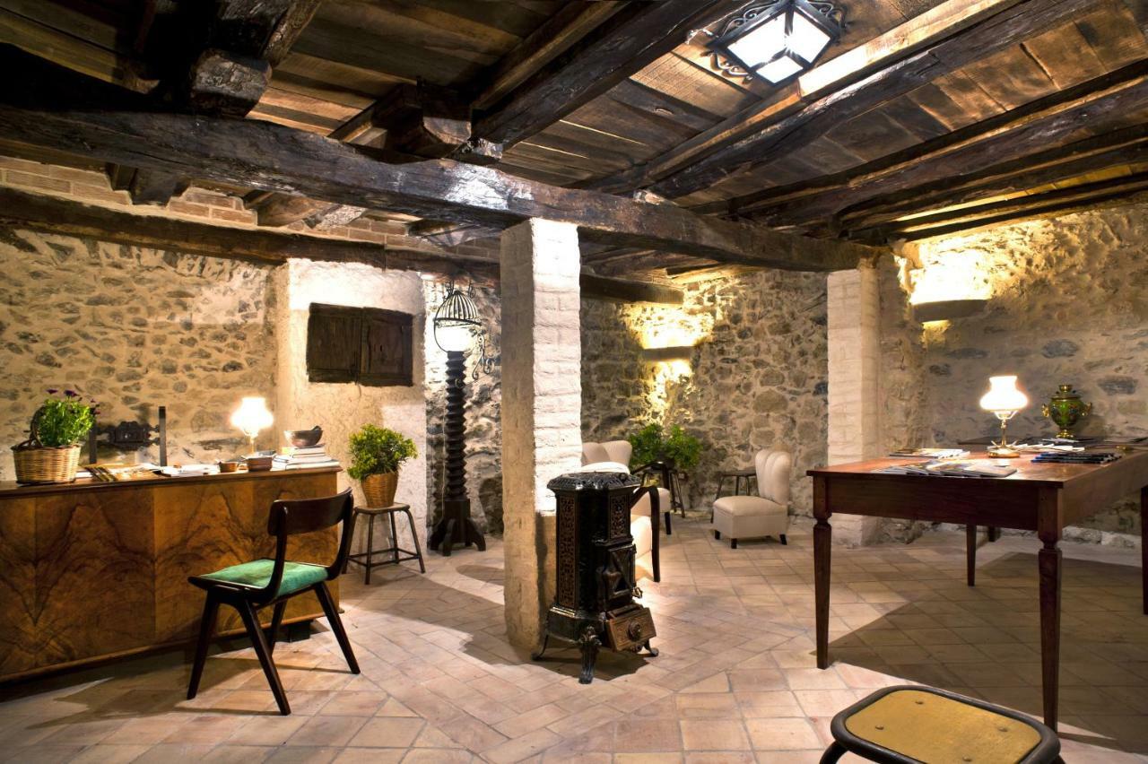 Отель Residenza D'Epoca Borgodifiume Фьюмефреддо-Бруцио Экстерьер фото