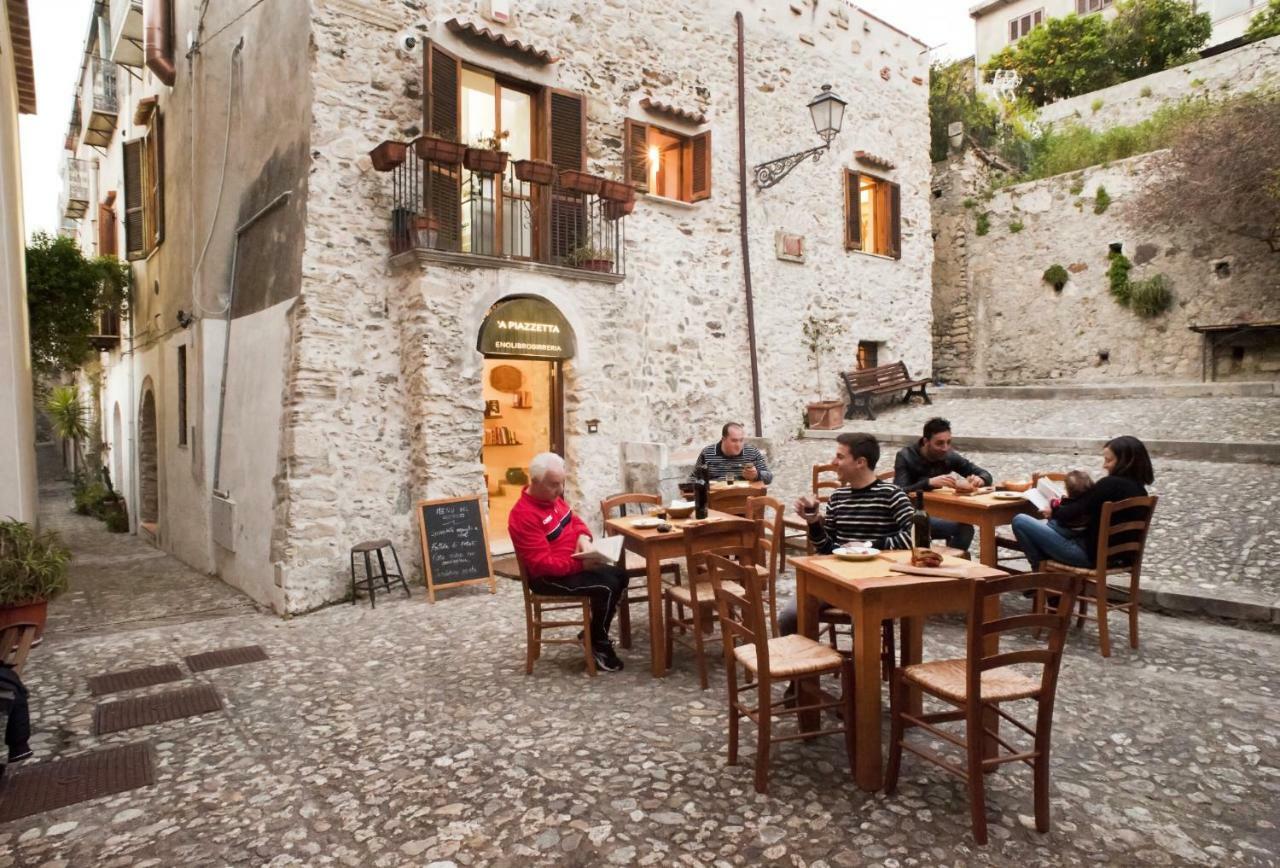 Отель Residenza D'Epoca Borgodifiume Фьюмефреддо-Бруцио Экстерьер фото