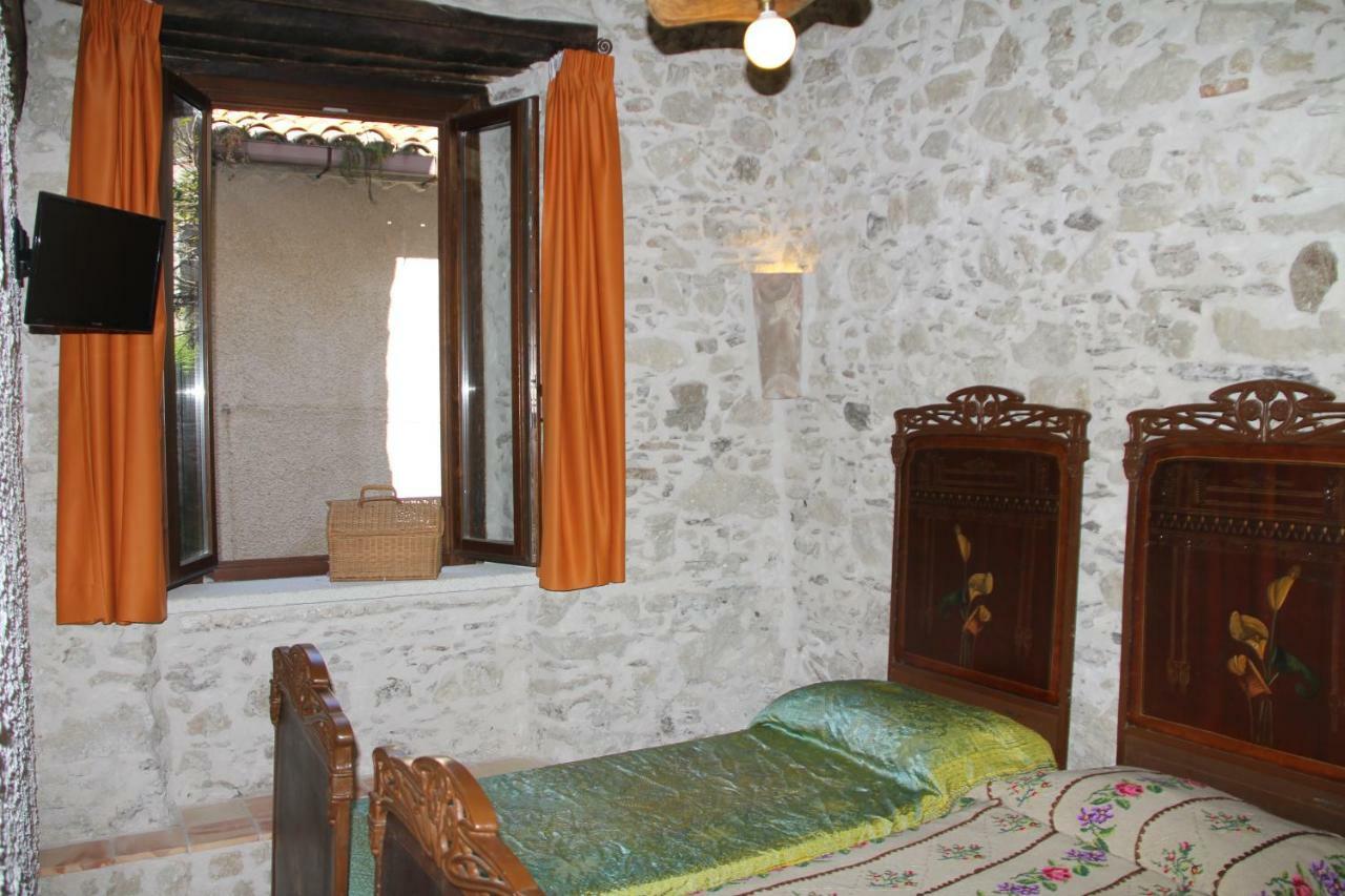 Отель Residenza D'Epoca Borgodifiume Фьюмефреддо-Бруцио Экстерьер фото