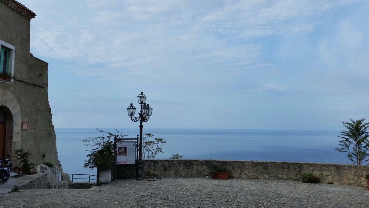 Отель Residenza D'Epoca Borgodifiume Фьюмефреддо-Бруцио Экстерьер фото